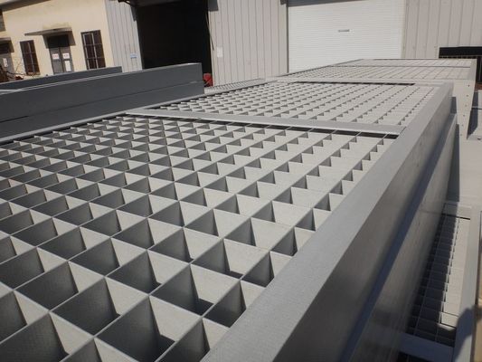 Square Diperkuat Molded Fiberglass Grating Dengan 6x6mm Cross Bar